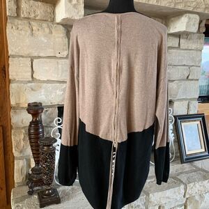 New York & Company Colorblock‎ Zip Back Sweater